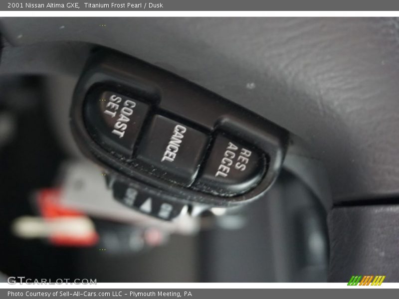Titanium Frost Pearl / Dusk 2001 Nissan Altima GXE