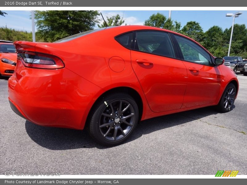 TorRed / Black 2016 Dodge Dart SE