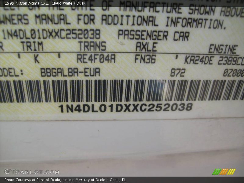 Cloud White / Dusk 1999 Nissan Altima GXE