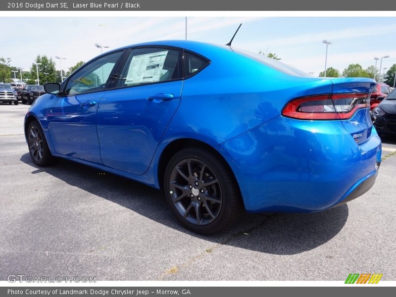 Laser Blue Pearl / Black 2016 Dodge Dart SE
