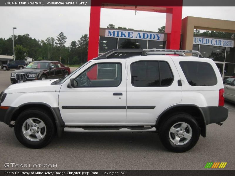 Avalanche White / Gray 2004 Nissan Xterra XE