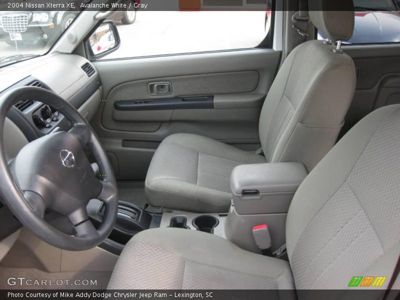 Avalanche White / Gray 2004 Nissan Xterra XE