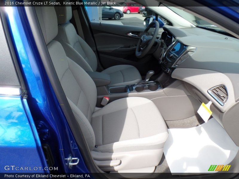 Kinetic Blue Metallic / Jet Black 2016 Chevrolet Cruze LT Sedan
