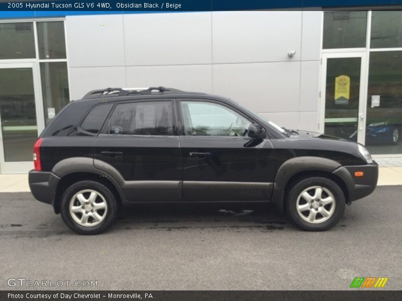 Obsidian Black / Beige 2005 Hyundai Tucson GLS V6 4WD