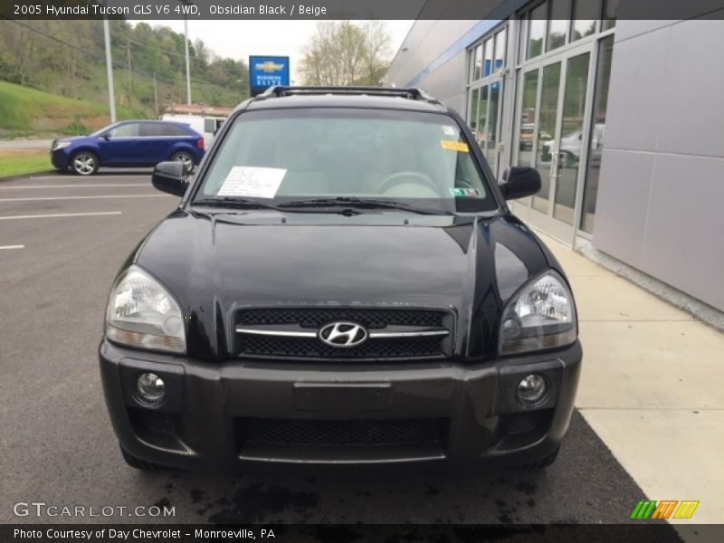 Obsidian Black / Beige 2005 Hyundai Tucson GLS V6 4WD