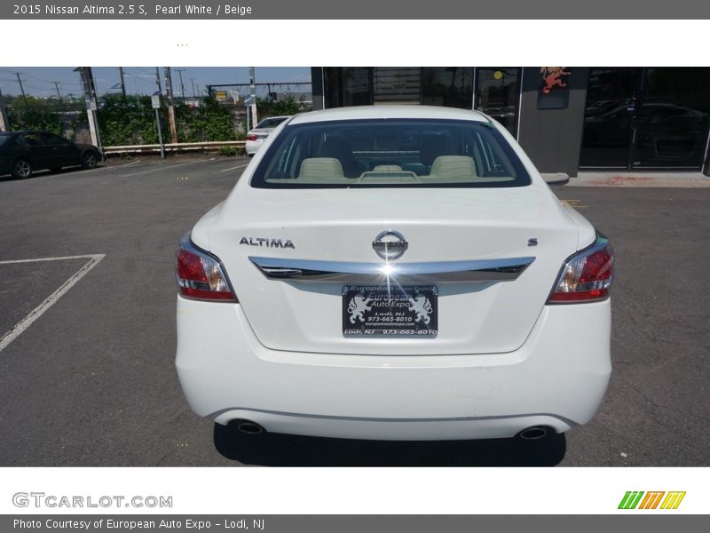 Pearl White / Beige 2015 Nissan Altima 2.5 S