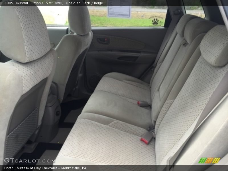 Obsidian Black / Beige 2005 Hyundai Tucson GLS V6 4WD