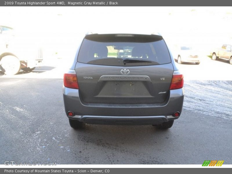 Magnetic Gray Metallic / Black 2009 Toyota Highlander Sport 4WD