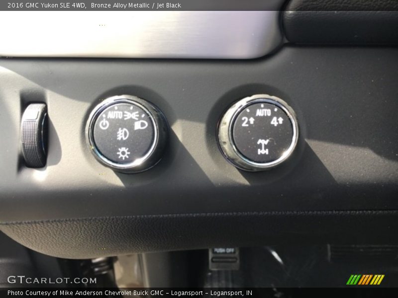 Bronze Alloy Metallic / Jet Black 2016 GMC Yukon SLE 4WD