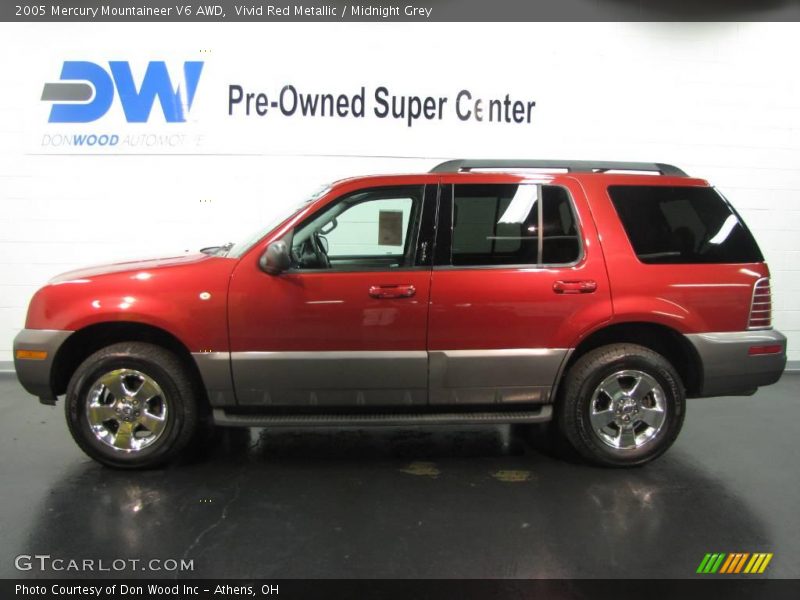 Vivid Red Metallic / Midnight Grey 2005 Mercury Mountaineer V6 AWD