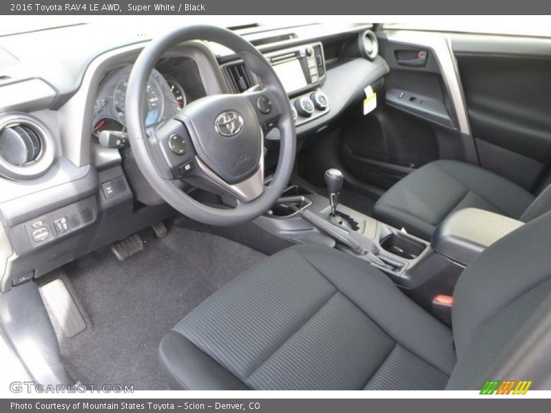 Super White / Black 2016 Toyota RAV4 LE AWD