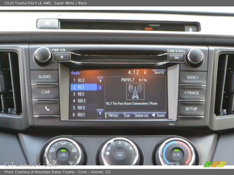 Super White / Black 2016 Toyota RAV4 LE AWD