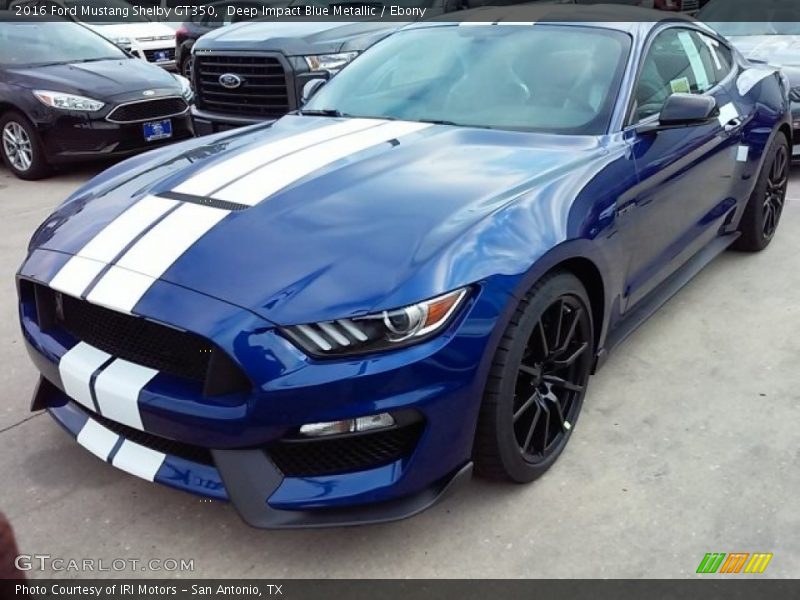 Front 3/4 View of 2016 Mustang Shelby GT350