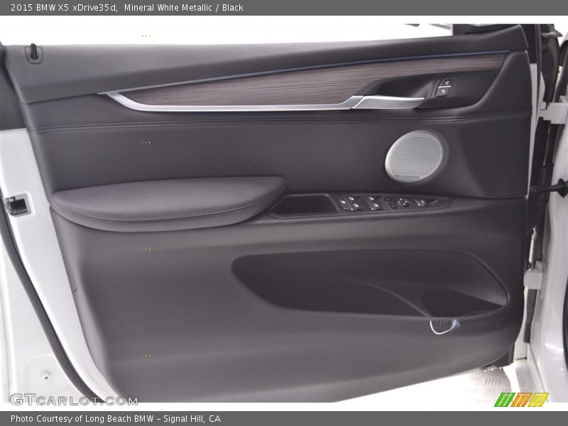 Mineral White Metallic / Black 2015 BMW X5 xDrive35d