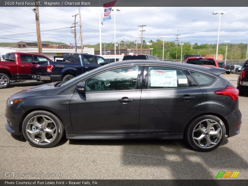 Magnetic / Charcoal Black 2016 Ford Focus ST