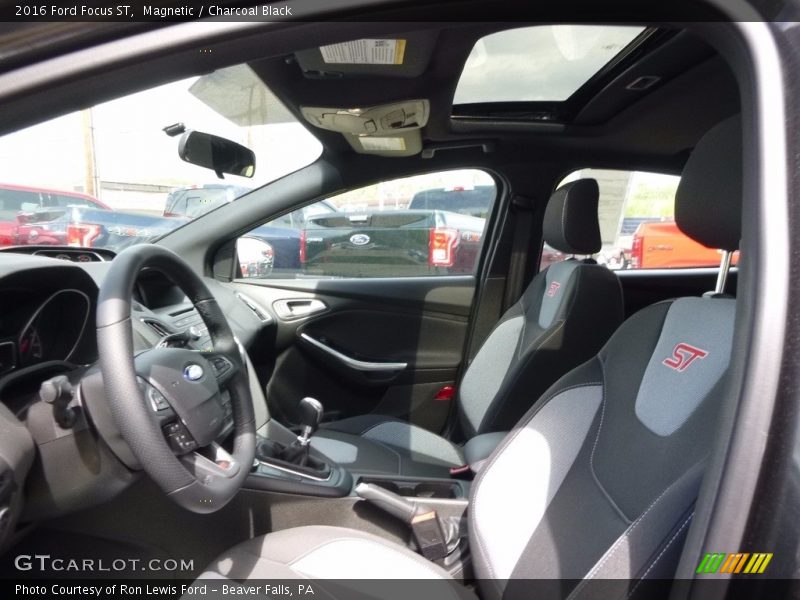 Magnetic / Charcoal Black 2016 Ford Focus ST