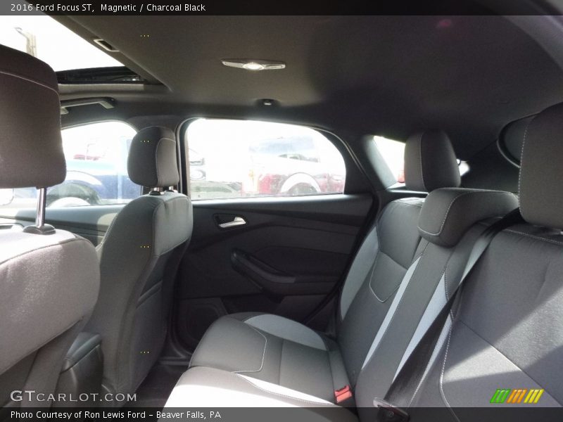 Magnetic / Charcoal Black 2016 Ford Focus ST