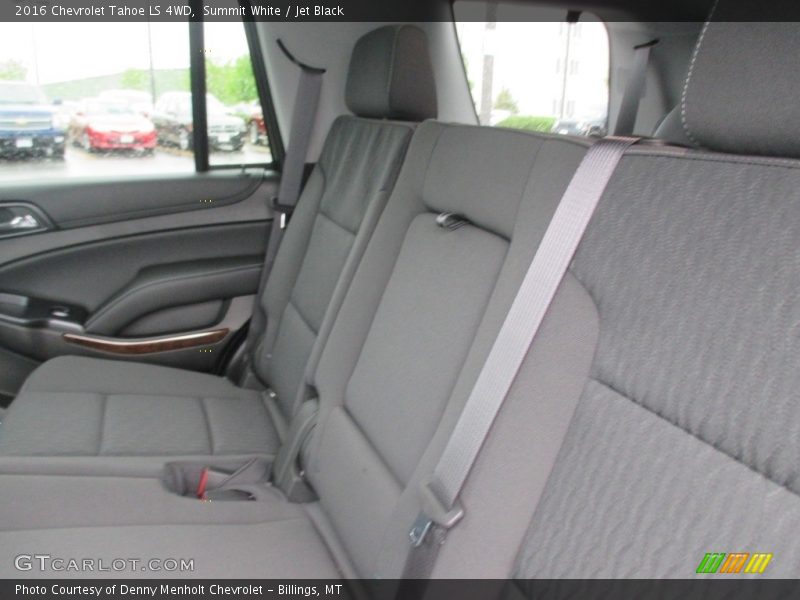 Summit White / Jet Black 2016 Chevrolet Tahoe LS 4WD