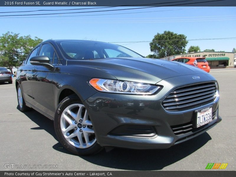 Guard Metallic / Charcoal Black 2016 Ford Fusion SE