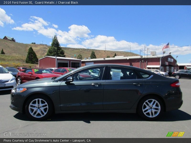 Guard Metallic / Charcoal Black 2016 Ford Fusion SE