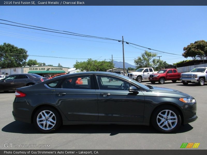 Guard Metallic / Charcoal Black 2016 Ford Fusion SE