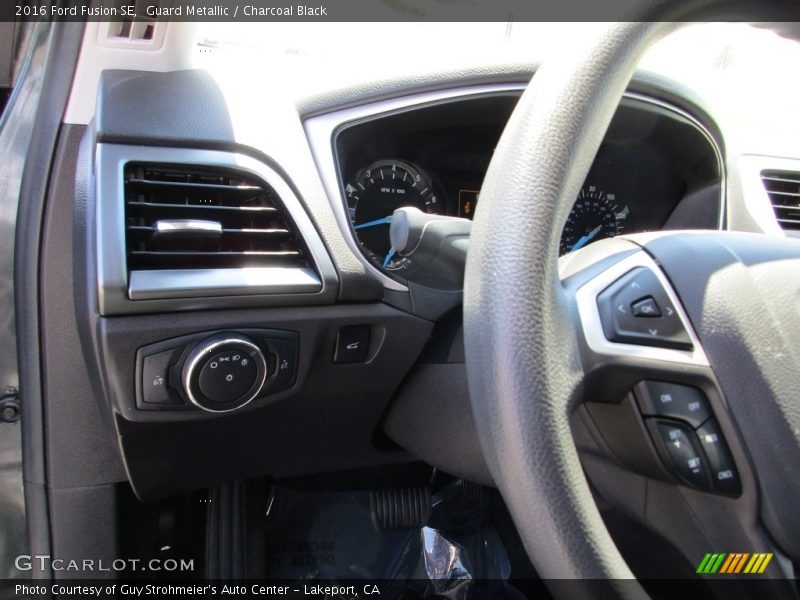 Guard Metallic / Charcoal Black 2016 Ford Fusion SE
