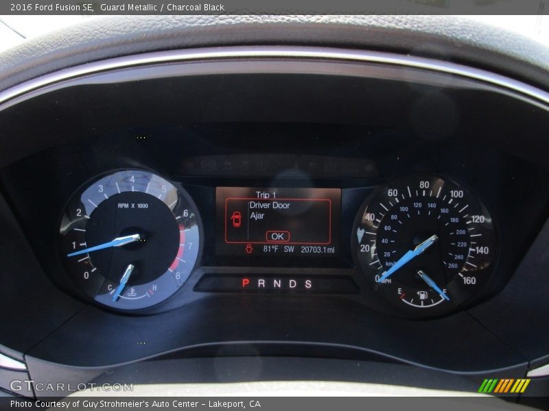 Guard Metallic / Charcoal Black 2016 Ford Fusion SE