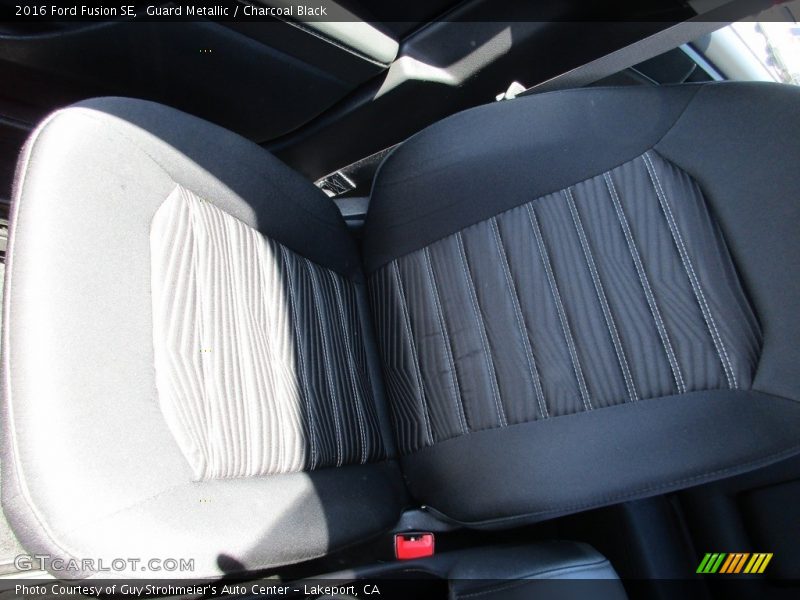 Guard Metallic / Charcoal Black 2016 Ford Fusion SE