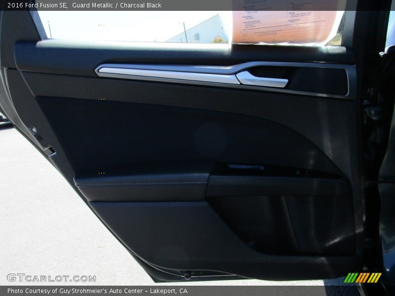 Guard Metallic / Charcoal Black 2016 Ford Fusion SE
