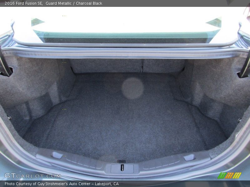 Guard Metallic / Charcoal Black 2016 Ford Fusion SE