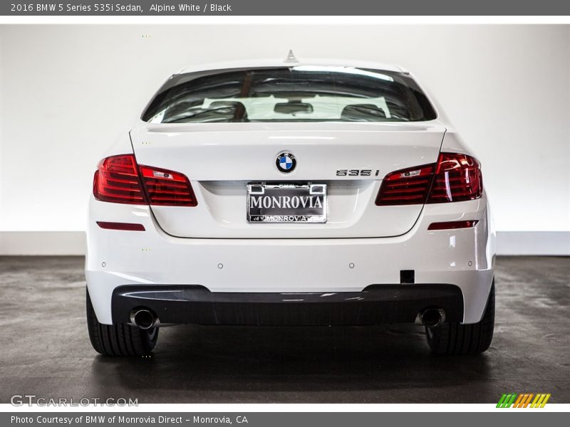 Alpine White / Black 2016 BMW 5 Series 535i Sedan