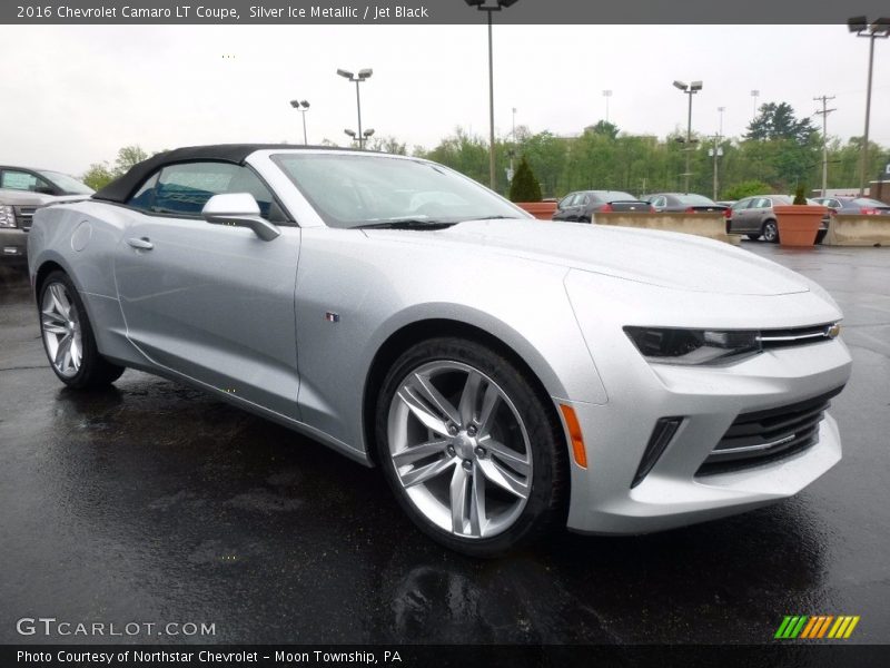 Front 3/4 View of 2016 Camaro LT Coupe
