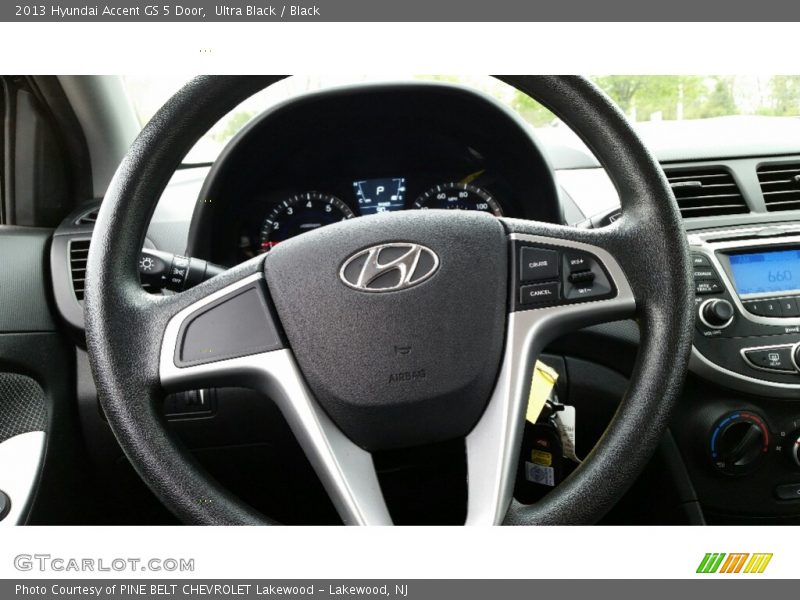 Ultra Black / Black 2013 Hyundai Accent GS 5 Door