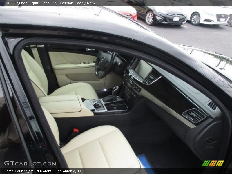 Caspian Black / Ivory 2016 Hyundai Equus Signature