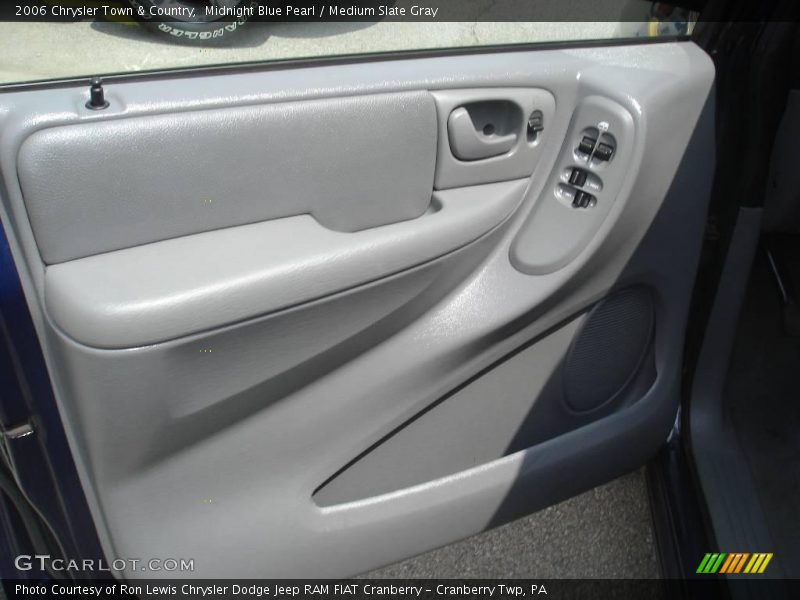 Midnight Blue Pearl / Medium Slate Gray 2006 Chrysler Town & Country