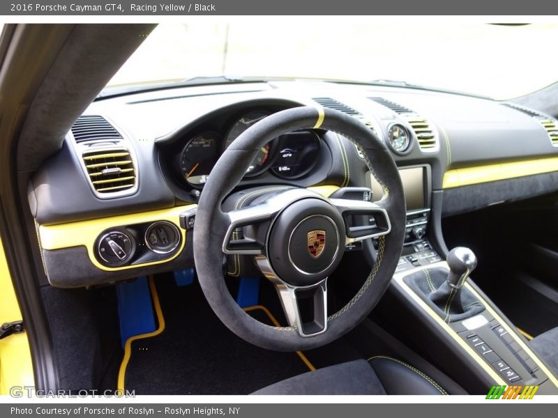  2016 Cayman GT4 Steering Wheel