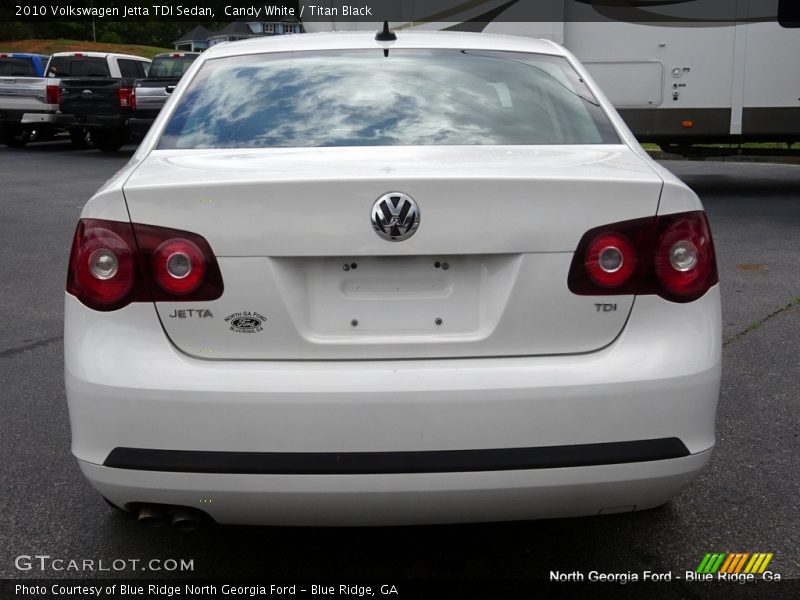 Candy White / Titan Black 2010 Volkswagen Jetta TDI Sedan