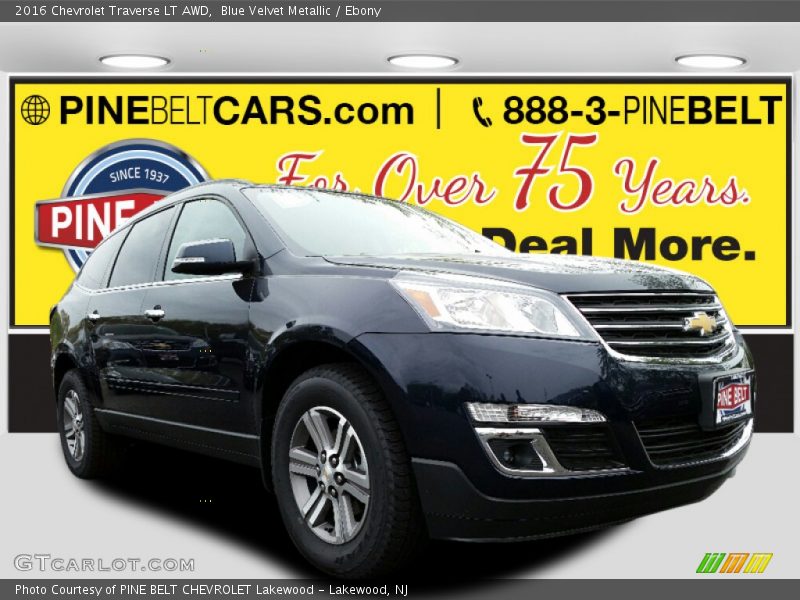 Blue Velvet Metallic / Ebony 2016 Chevrolet Traverse LT AWD
