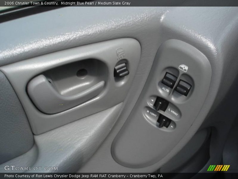 Midnight Blue Pearl / Medium Slate Gray 2006 Chrysler Town & Country