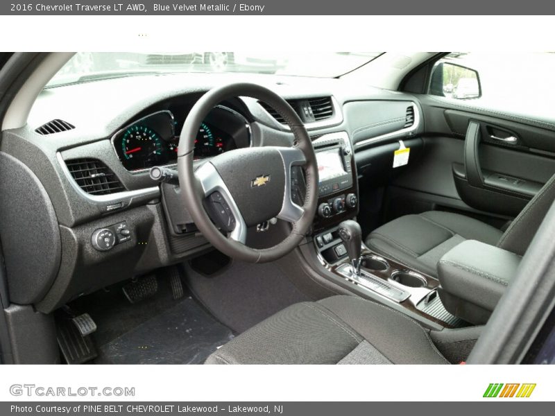 Blue Velvet Metallic / Ebony 2016 Chevrolet Traverse LT AWD