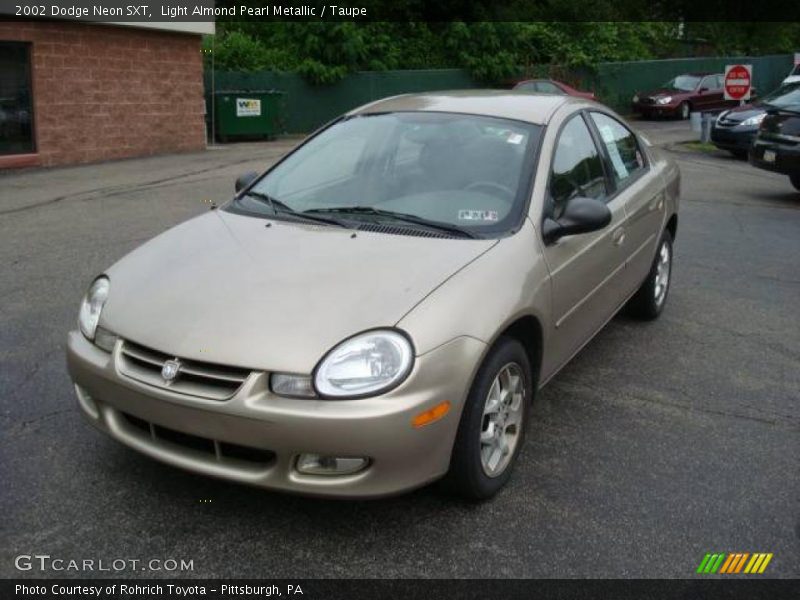 Light Almond Pearl Metallic / Taupe 2002 Dodge Neon SXT