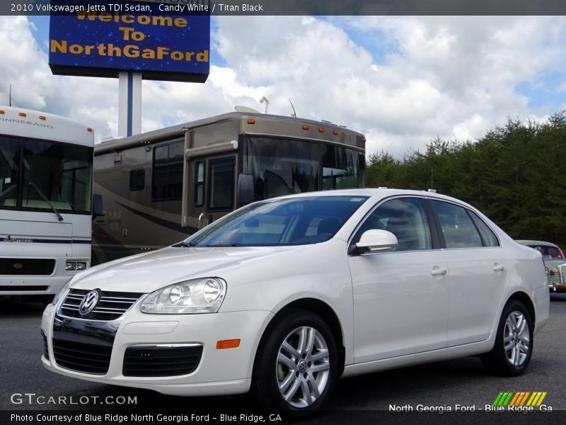 Candy White / Titan Black 2010 Volkswagen Jetta TDI Sedan