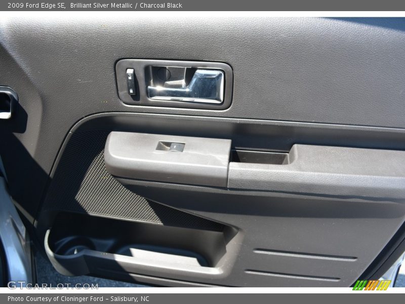 Brilliant Silver Metallic / Charcoal Black 2009 Ford Edge SE