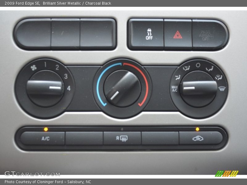 Brilliant Silver Metallic / Charcoal Black 2009 Ford Edge SE