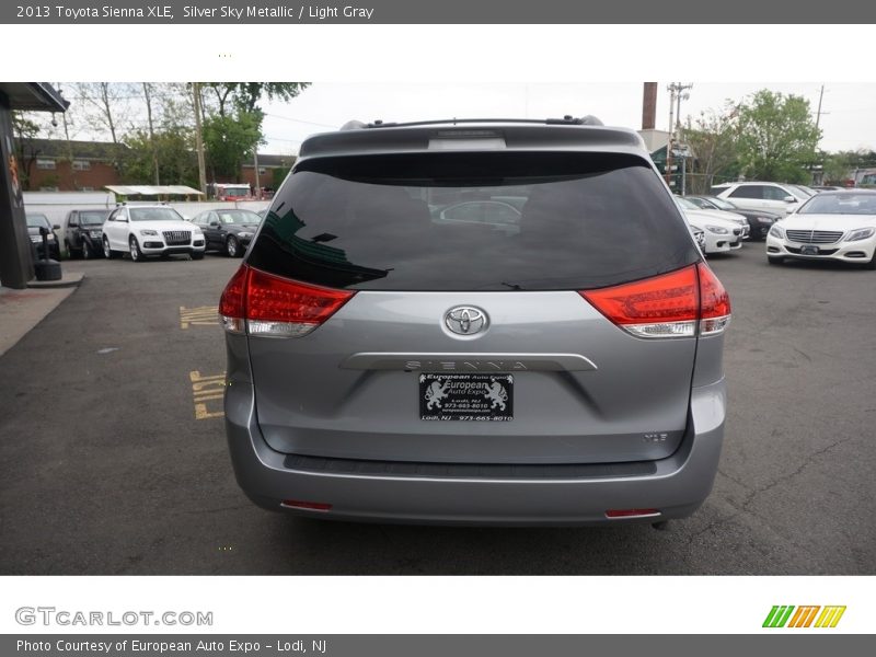 Silver Sky Metallic / Light Gray 2013 Toyota Sienna XLE