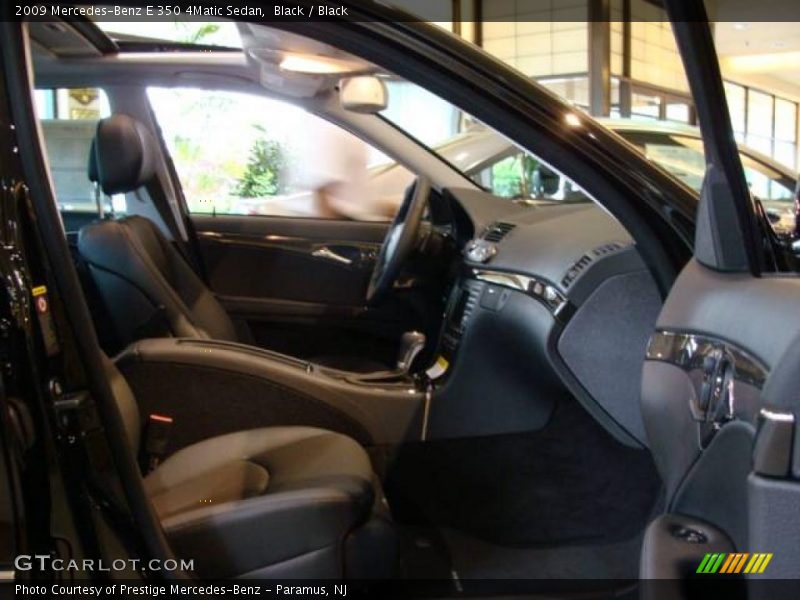 Black / Black 2009 Mercedes-Benz E 350 4Matic Sedan