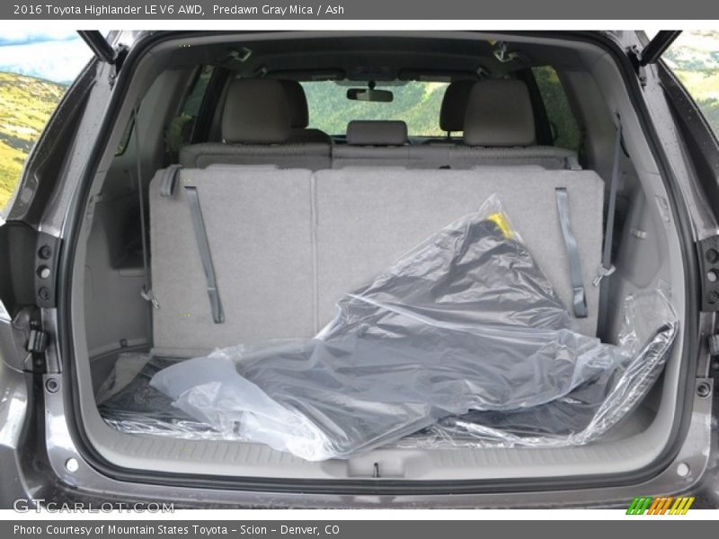 Predawn Gray Mica / Ash 2016 Toyota Highlander LE V6 AWD