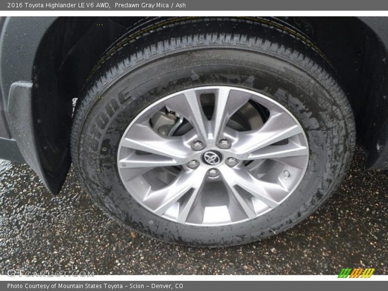 Predawn Gray Mica / Ash 2016 Toyota Highlander LE V6 AWD