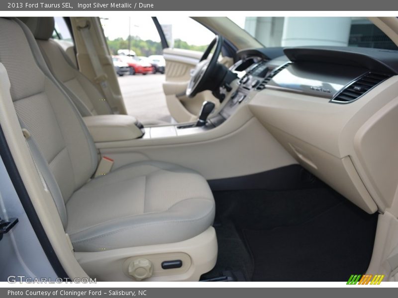 Ingot Silver Metallic / Dune 2013 Ford Taurus SEL