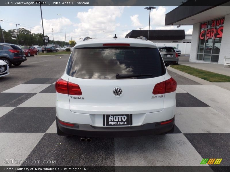 Pure White / Charcoal 2015 Volkswagen Tiguan S